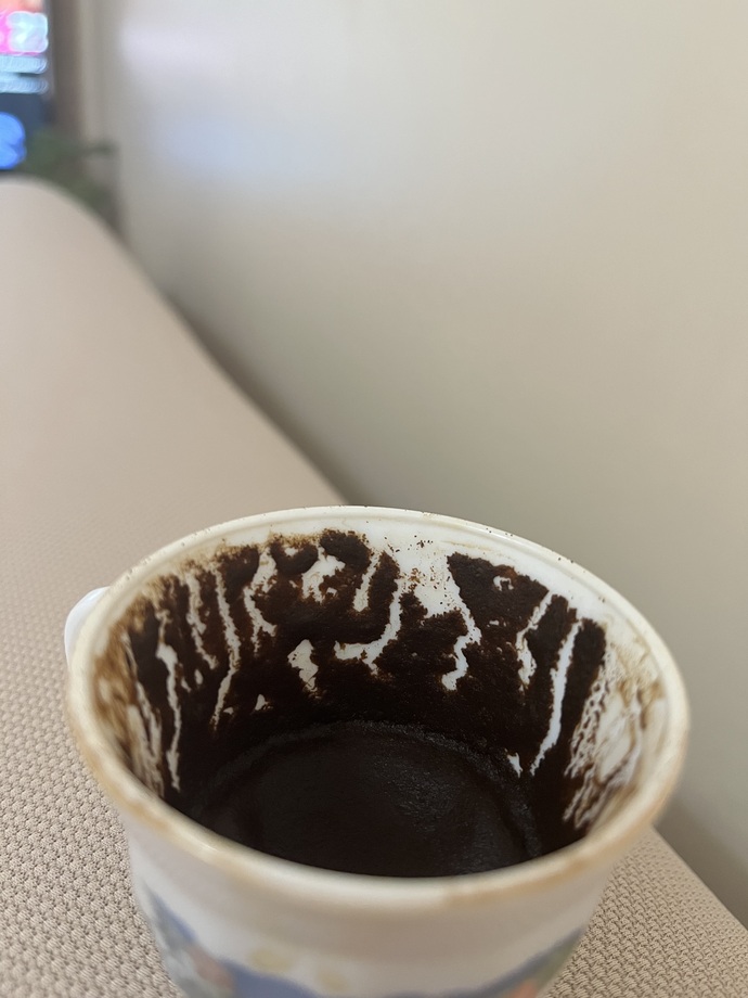 KScanlar, kahve falımda hangi şekiller çıkmış olabilir sizce 🧿?