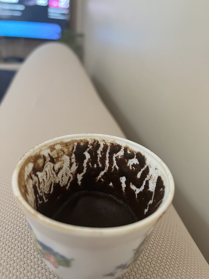 KScanlar, kahve falımda hangi şekiller çıkmış olabilir sizce 🧿?