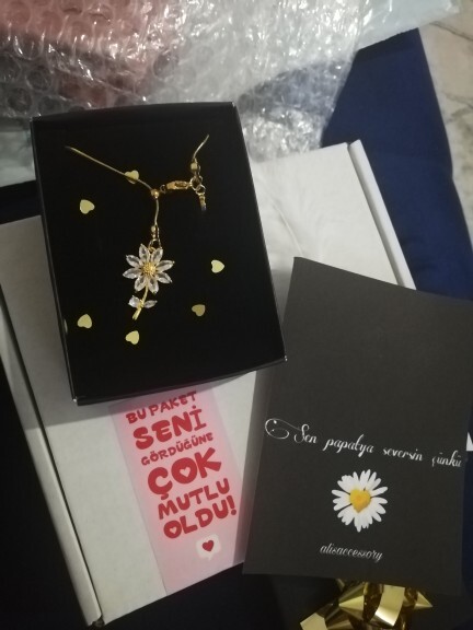 Siz de arada kendinizi küçük hediyelerle şımartır mısınız?