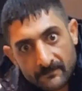 Bu cocugun bakışlari çok alımlı deĝil mi ya?