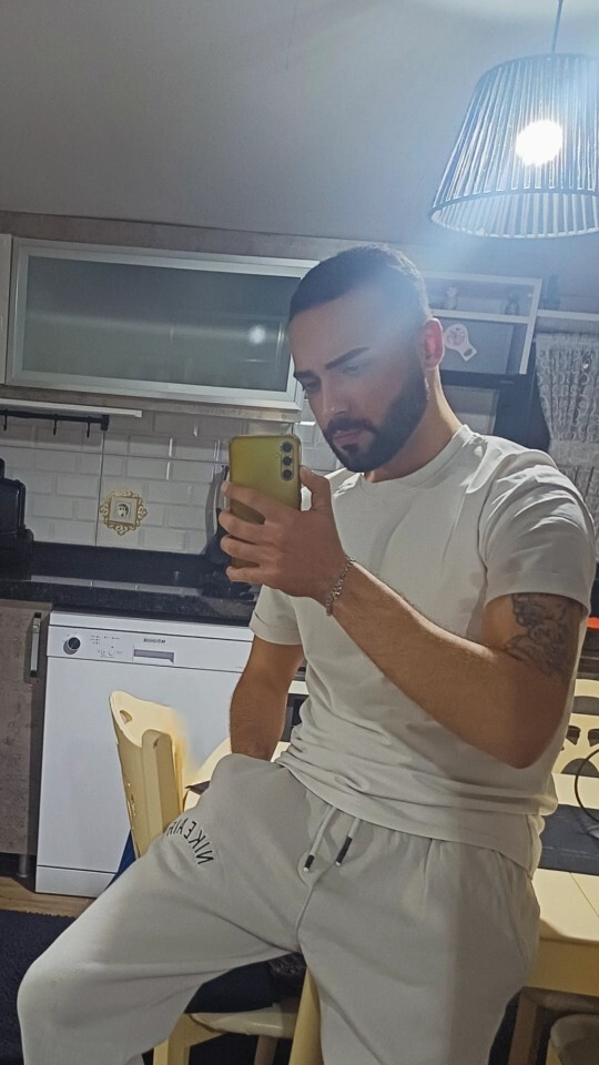 İnstagramda öne çıkanlara eklenirmi?