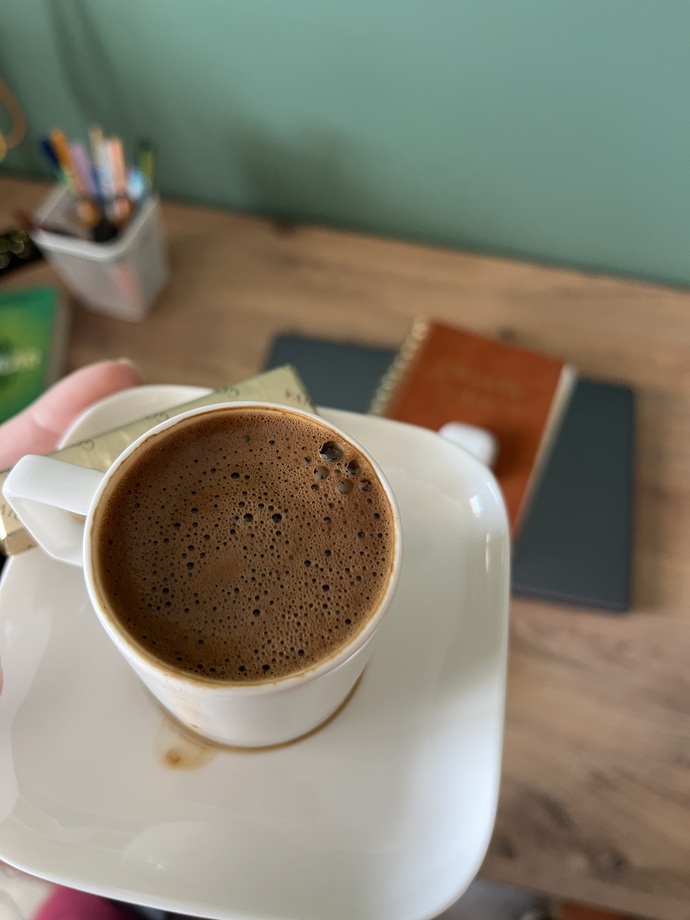 Kimler kahvesini hüpletti ☕️🐼🚬?