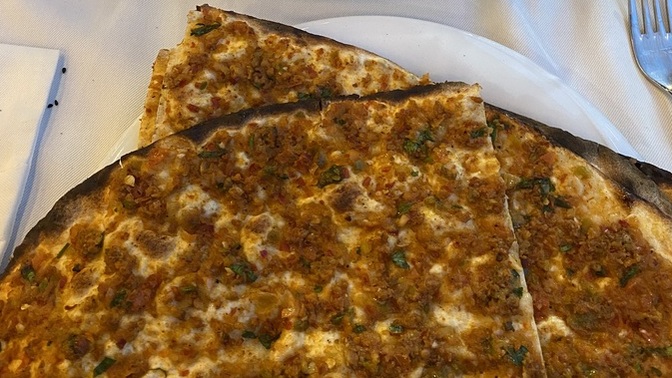 İlk buluşmada lahmacun yemeye gidilir mi?