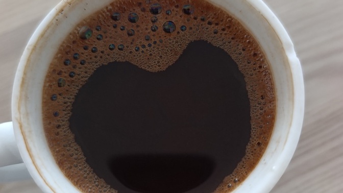 Ben kahveyi bu kadar severken kahve de beni seviyordur degil mi ☕❤️?