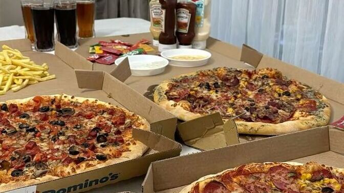 Yuvarlak pizzalar neden kare kutularda geliyor?