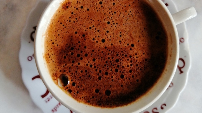 Bu havalarda kahve içmeden durabiliyor musunuz, siz de her gün kahveci misiniz?