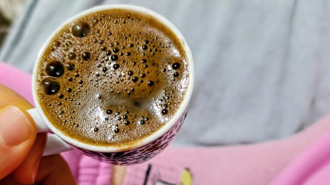 Böyle ayazda kahve mi daha iyi gider çay mı, siz ne içiyorsunuz ☕?