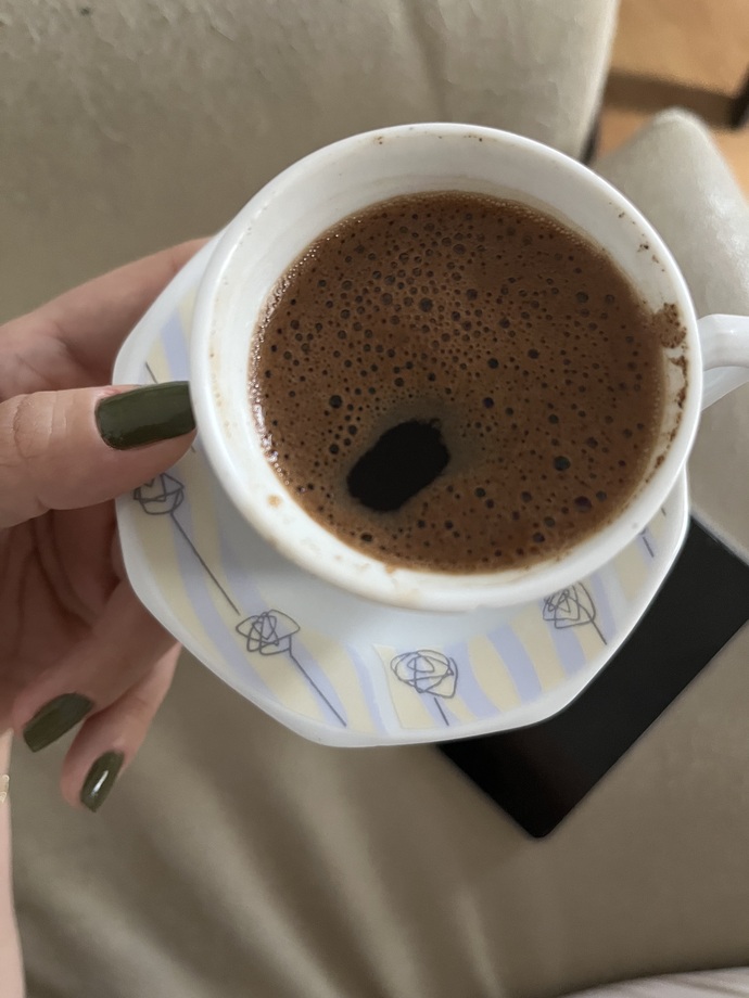 Arkadaşım bana kahve yapmış içer misiniz?