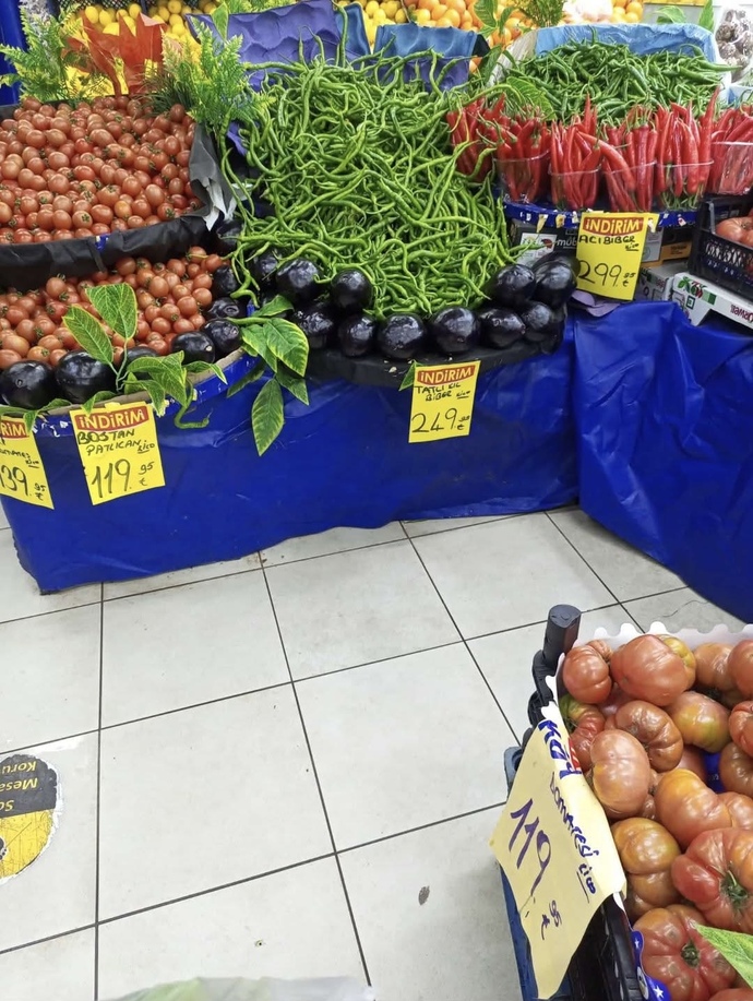 Bu pahalılıkta kimsenin evlenmek istememesi normal değil mi?