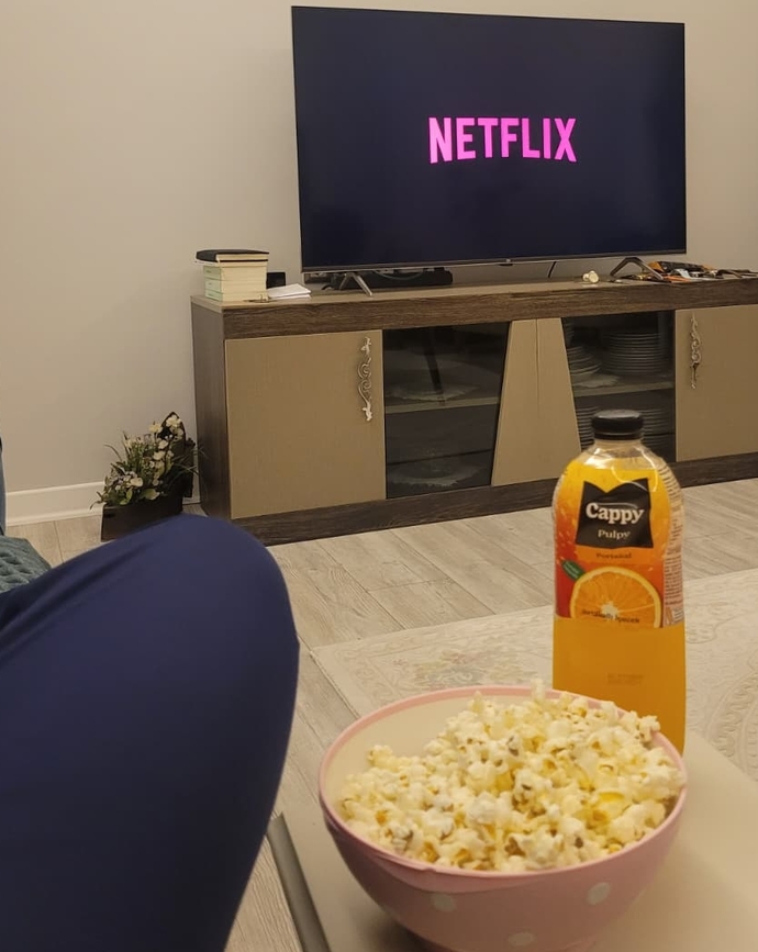 Filmle en iyi patlamış mısır mı gider yoksa cips mi?