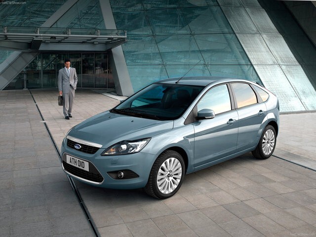 Astra J mi Focus Mk 2.5 mı?