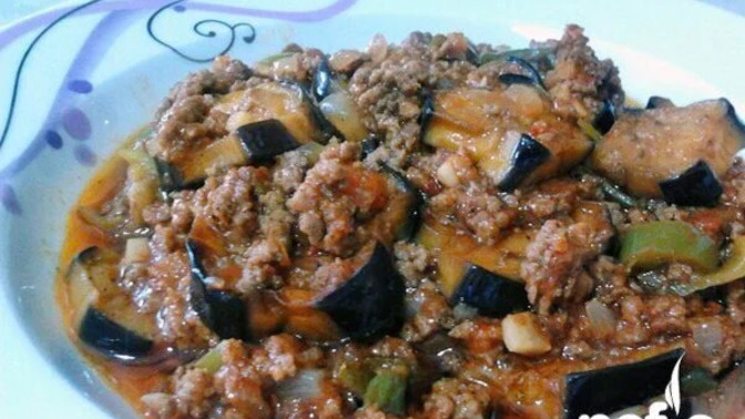 Brüksel Lahansı mı yoksa Patlıcan Musakka mı?
