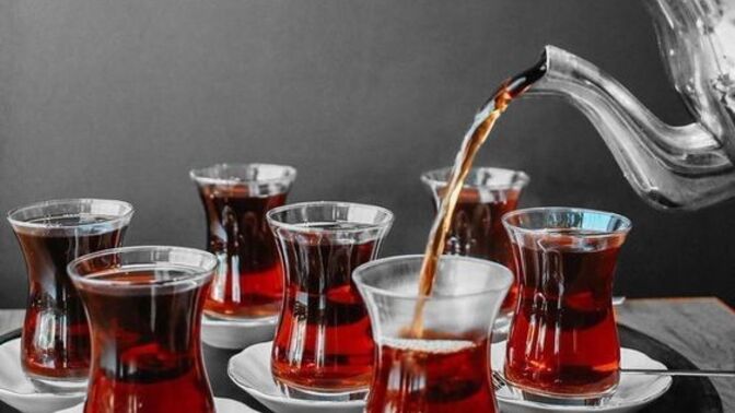 Çayı açık mı, yoksa demli mi seversiniz?