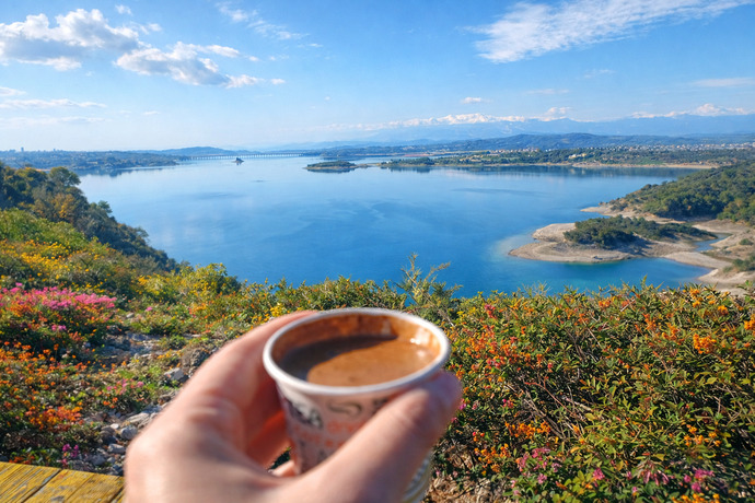 Güzel havalarda dışarı çıkınca sizin vazgeçilmez keyif ritüeliniz ne oluyor?