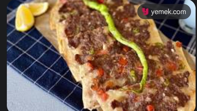 Lahmacun sevmeyenler için lahmacunun üvey kardeşi olan etli ekmek tarifi?
