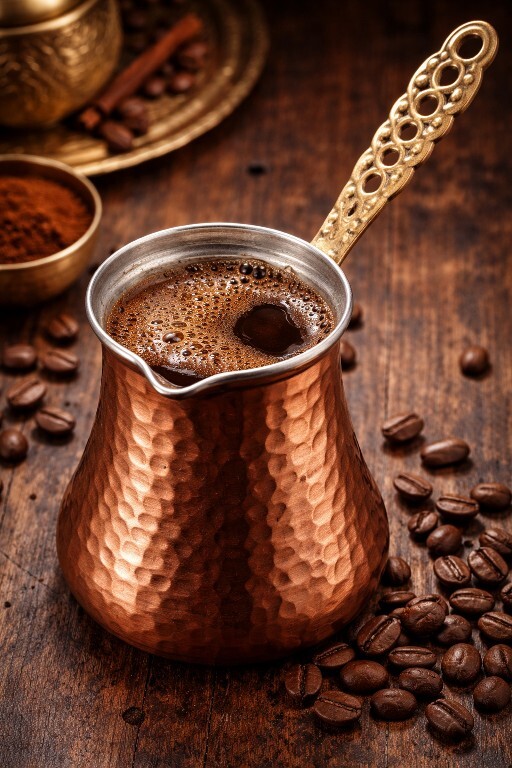 Fincanda kahve mi çay bardağında kahve mi?