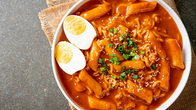 Tteokbokki Yemeğini hiç duydunuz mu? yaptığınız en güzel yemek nedir?