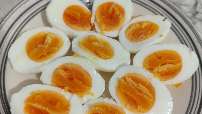 Haşlanmış yumurtayı nasıl seversiniz, rafadan mı katı mı 🥚?