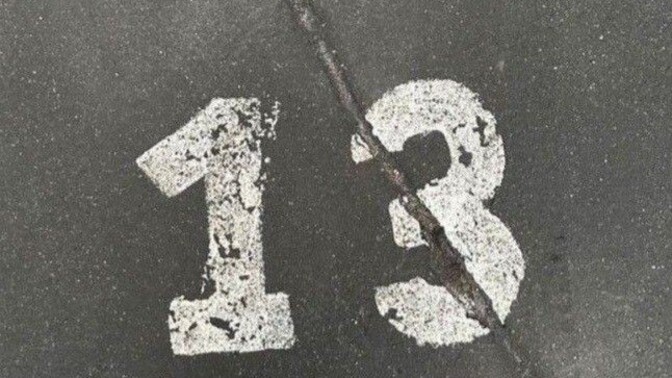 13 sayısının uğursuzluk getirdiğine inanır mısın?