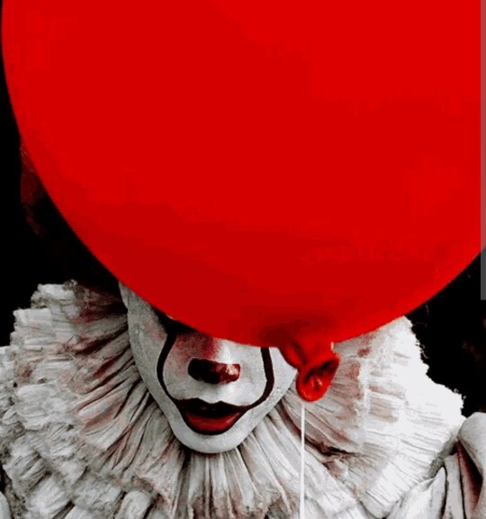Bebelere balon satıyorum hem de bedava ister misiniz?