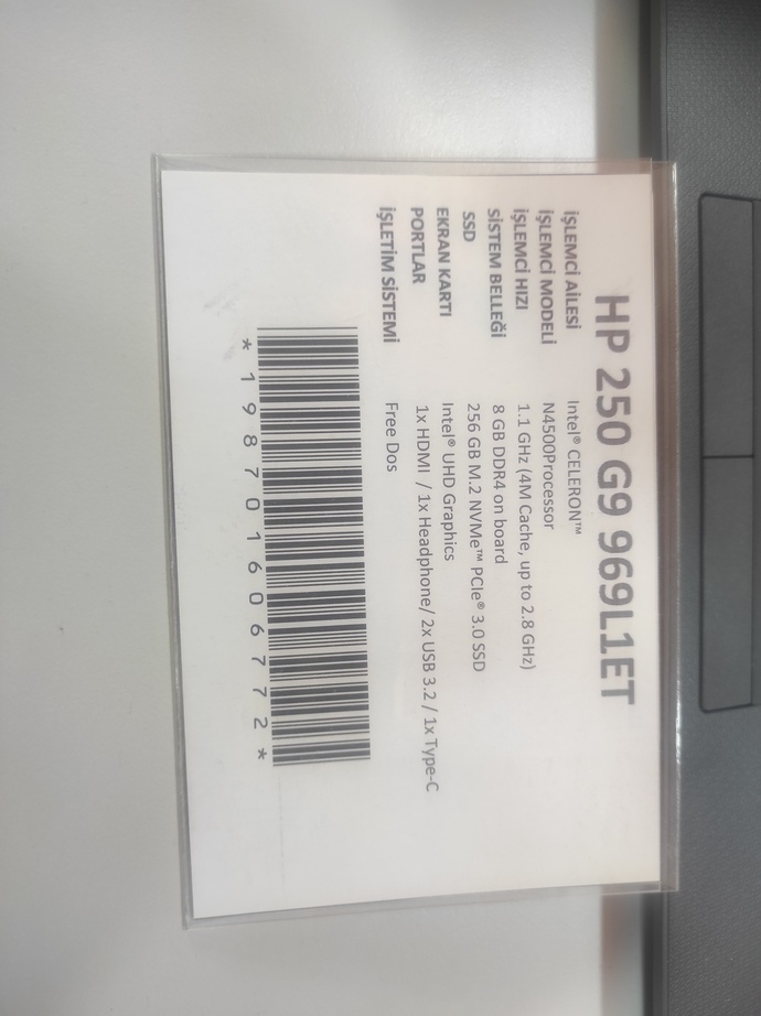Bilgisayardan anlayanlara soruyorum, iki laptop arasından hangisini almalıyım?