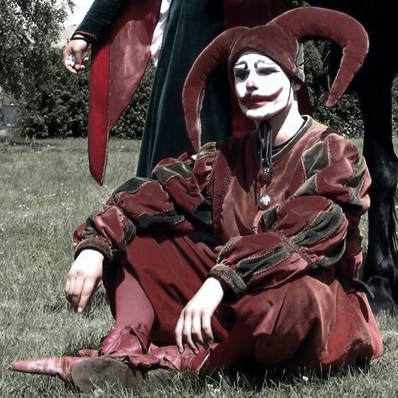 Hissizlesmek iyi midir kötü müdür sizce?