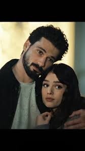 Dizilerde abi kardeşler neden baba kız gibi duruyor?