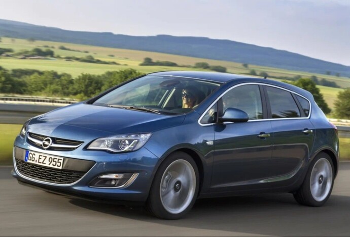 Astra J mi Focus 3 mü?