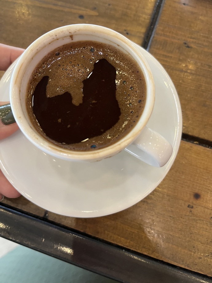 Kim cumartesi kahvesi içmek ister?