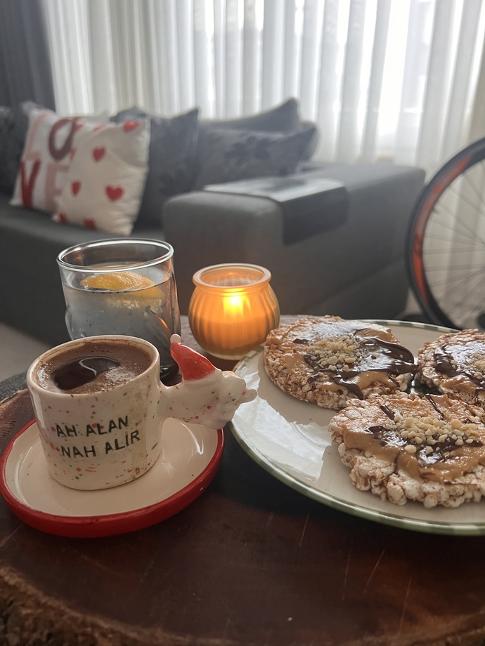 Spor öncesi atıştırmalık ve kahve keyfisi yapıldı bizde☺️ sizde?