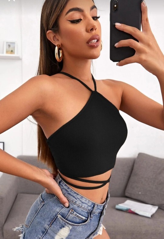 Hangi crop daha güzel sizce?