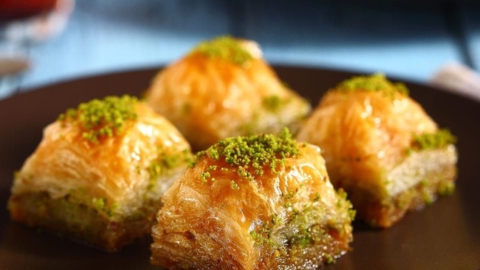 Baklava mı sütlaç mı?