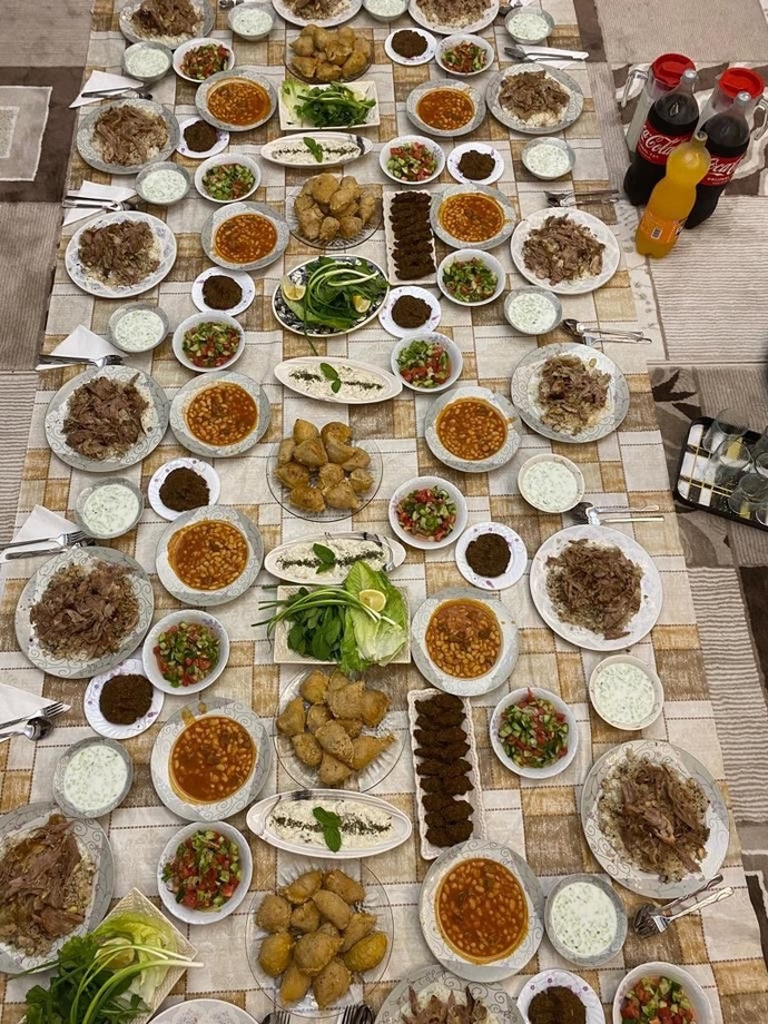 Sofra mı önemli yemek mi?