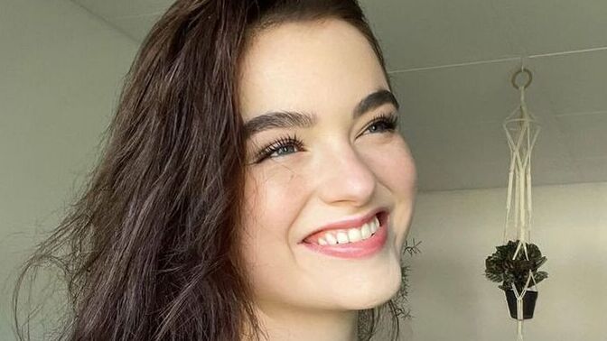 Fiziksel görünüşünüze, özellikle yüzünüze sık sık iltifat alıyor musunuz?