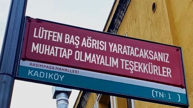 İletişime kapalı olduğunu açık açık söyleyen birini konuşması için zorlar mısınız, yoksa rahat mı bırakırsınız?