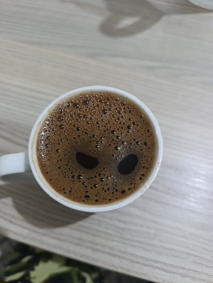 ☕👀
