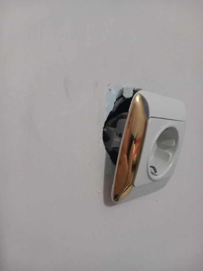 Priz bu swkılde cıktı. Şalteri ınduremedım. Sorun olur mu?