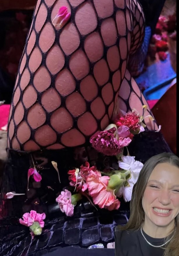 Serenay Sarıkaya bu fotoğrafı yüzünden linç yiyor şaka mı?