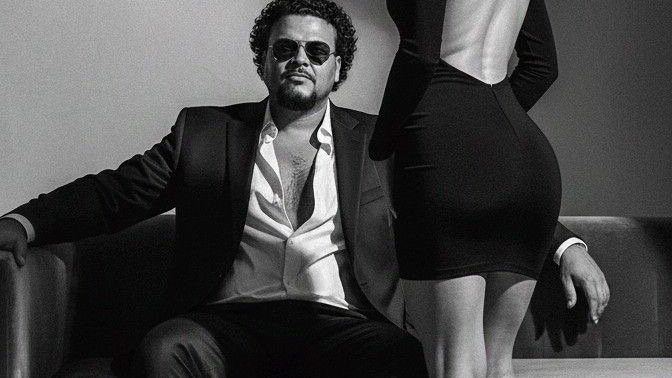 Sizce bir insanı seksi yapan şey fizik mi yoksa bakışları mı?
