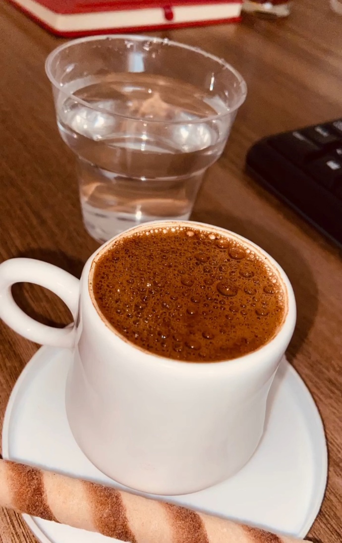 Kahveyi keyifliyken mi yoksa keyfiniz yerine gelsin diye mi içiyonuzzzzzz?