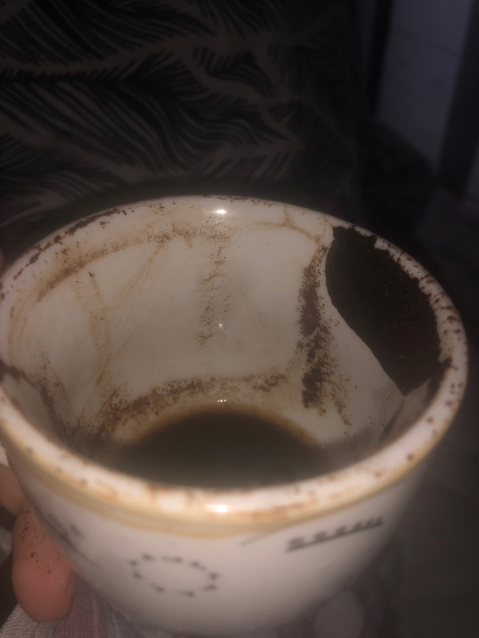 Online fal bakmayı gerçekten bilen biri bana bakabilir mi acaba?