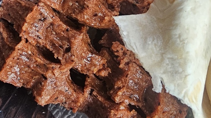Çiğ köftemden, kime ikram edeyim?