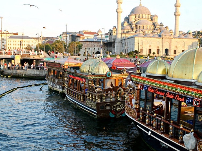 Sevgililer gününde Balık ekmek yemeğe gidilir mi?
