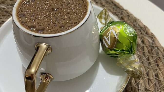 Kahve sigara mı yoksa çay ile çilekli pasta mı daha keyifli gider sizce?