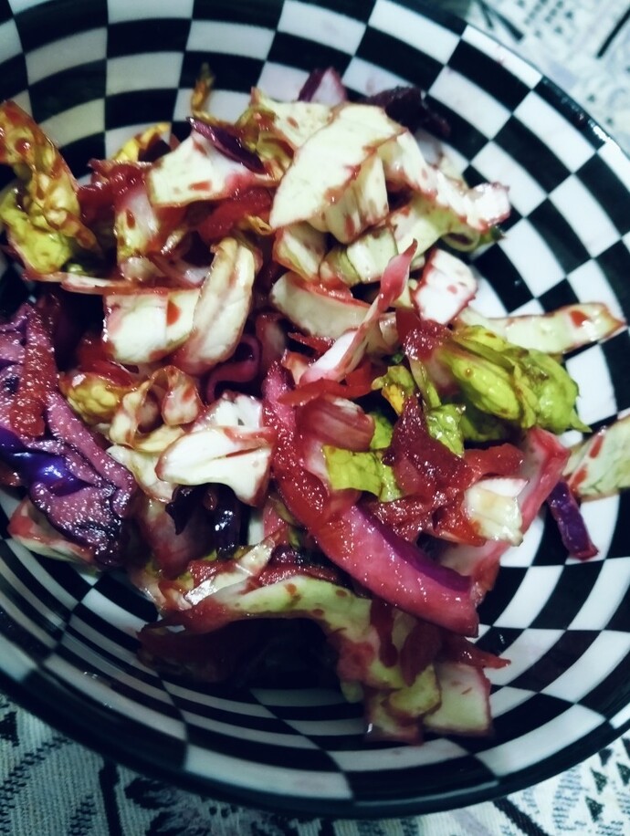 Salata içerisinde olmazsa olmazınız nedir?