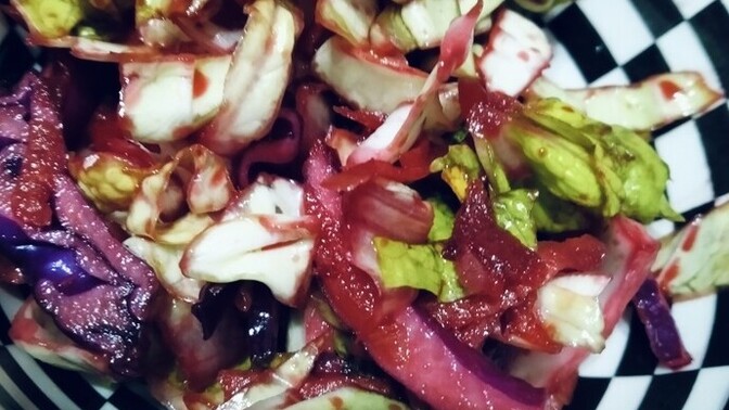 Salata içerisinde olmazsa olmazınız nedir?