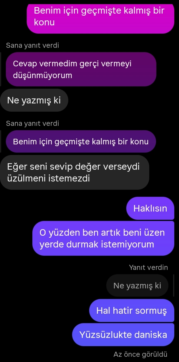 Flörte eski sevgilim yazdı dedim, tepkisi çok sakin kaldı sizce ne yazmalıyım?