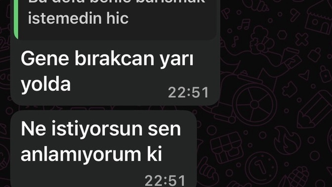 Sevgilime nolmus bi ayrıldım diye (5 -6 kez ayrıldık alt üstü)?