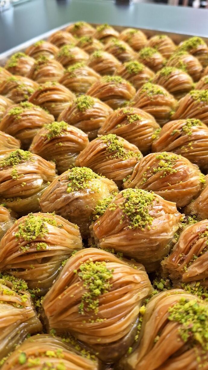 Fıstıklı baklavayı mı, cevizli baklavayı mı daha çok seviyorsunuz?