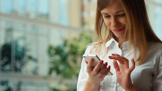 Sevgilinin telefon şifresi bilinmeli mi?